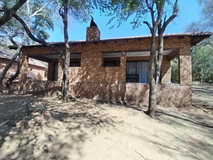 Commercial Property for Sale in Zoutpansdrift A H North West
